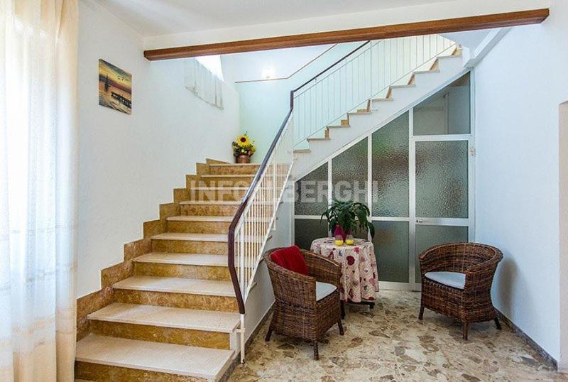 Hotel Argo Римини Экстерьер фото