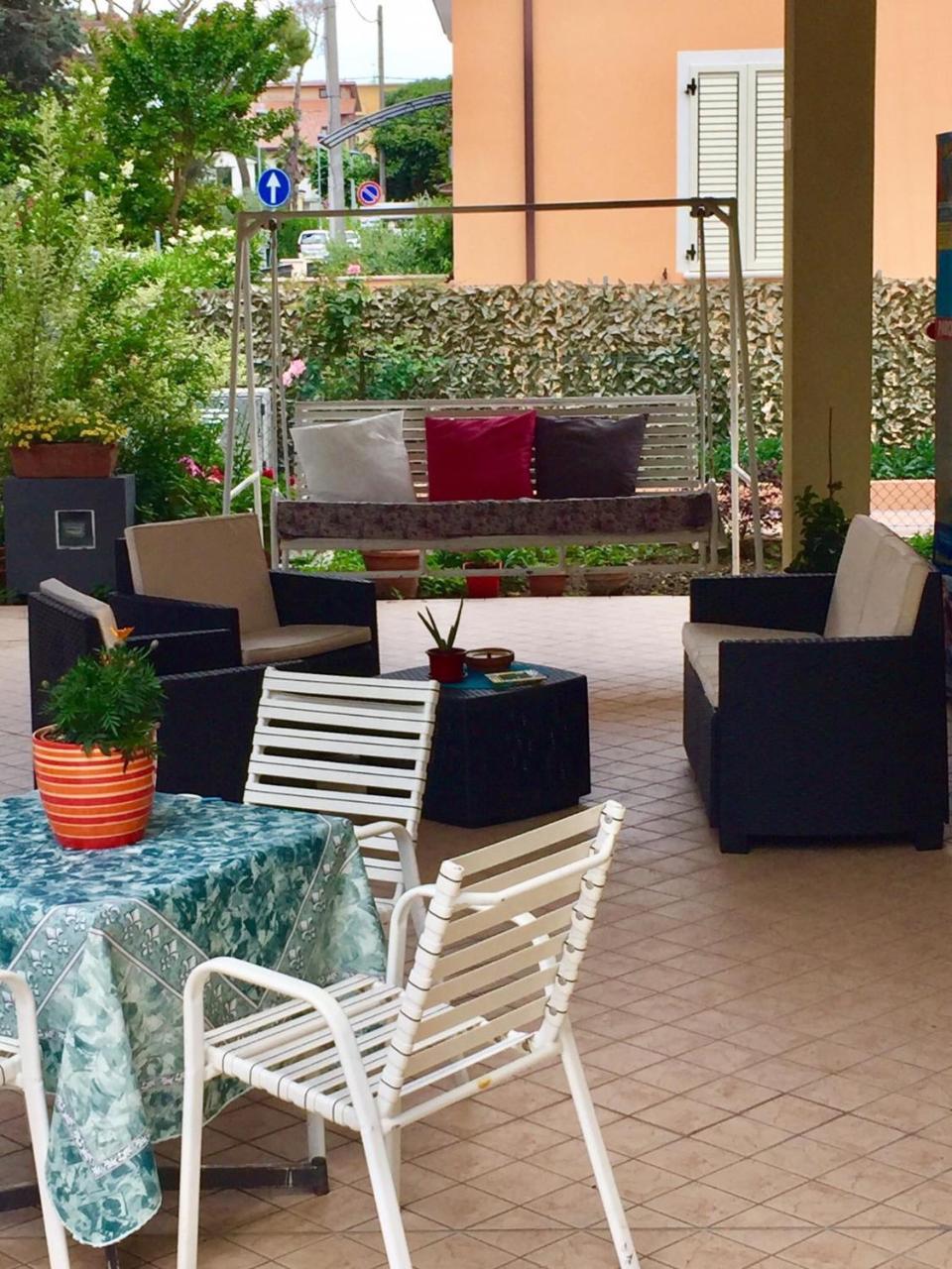 Hotel Argo Римини Экстерьер фото