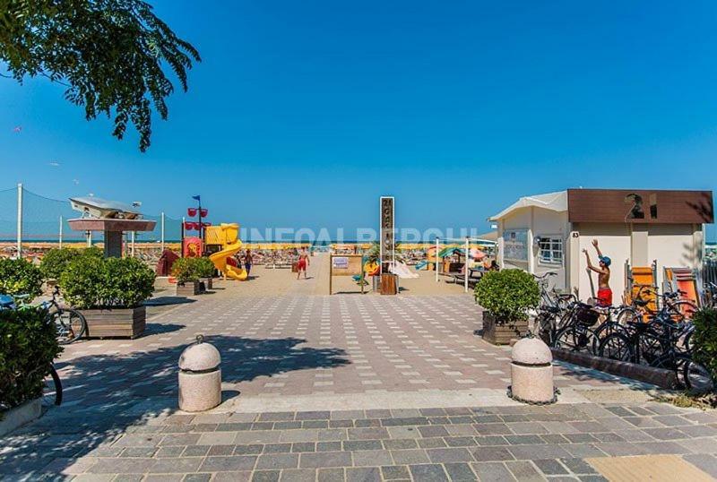 Hotel Argo Римини Экстерьер фото